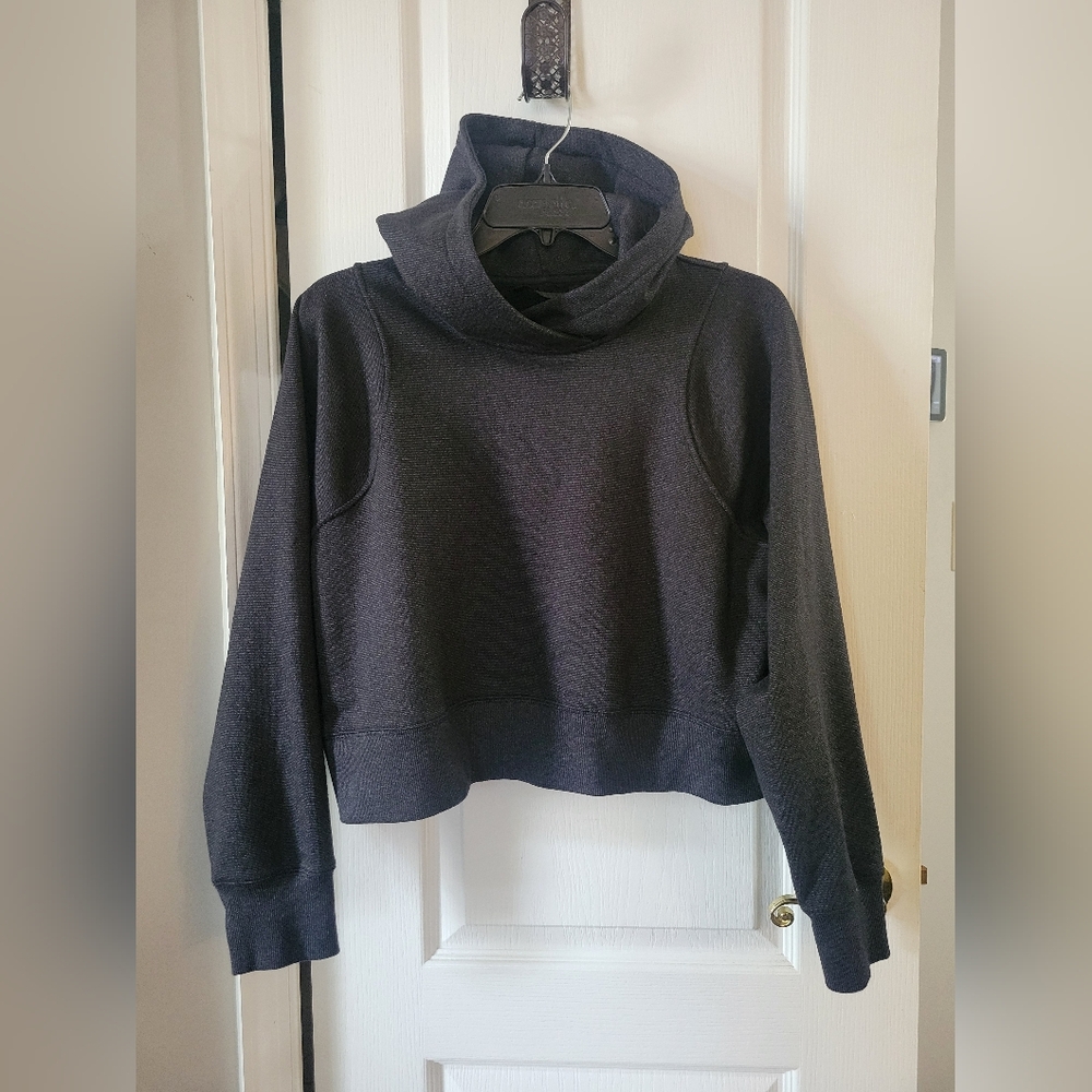 Lululemon Loungeful Cropped Hoodie Spark Black Size 10 Sweatshirt